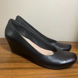 Clark's Ultimate Comfort Collection Flores Tulip Wedge - Women's Size 10M